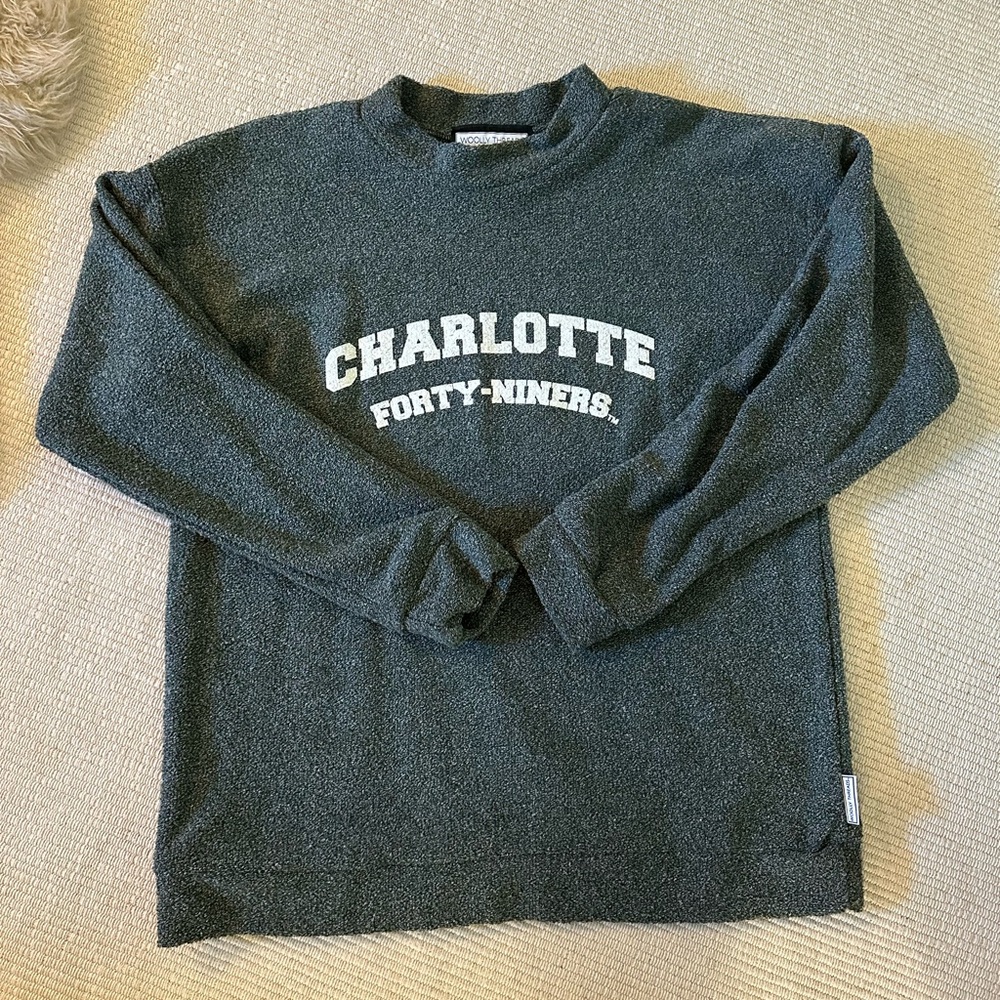 Woolly Threads UNC Charlotte (Large)